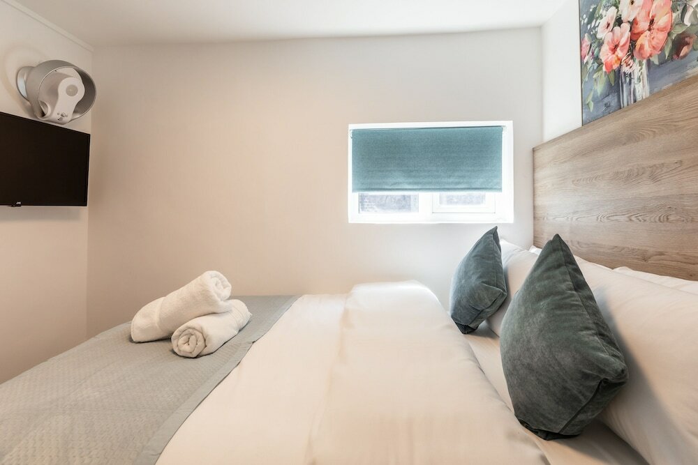 Фото Griffin House Hotel