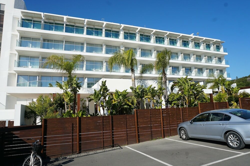 Фото Napa Mermaid Hotel & Suites