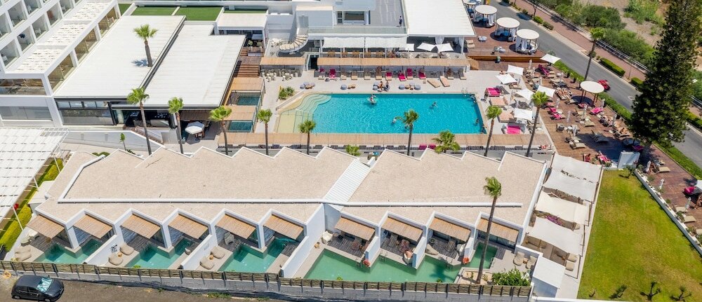 Фото Napa Mermaid Hotel & Suites