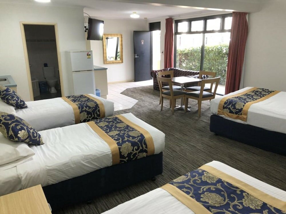 Фото Jacksons Motor Inn