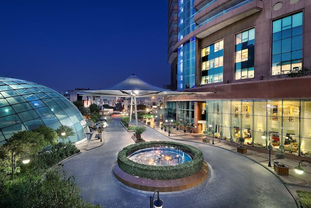 Фото Hilton Beirut Habtoor Grand