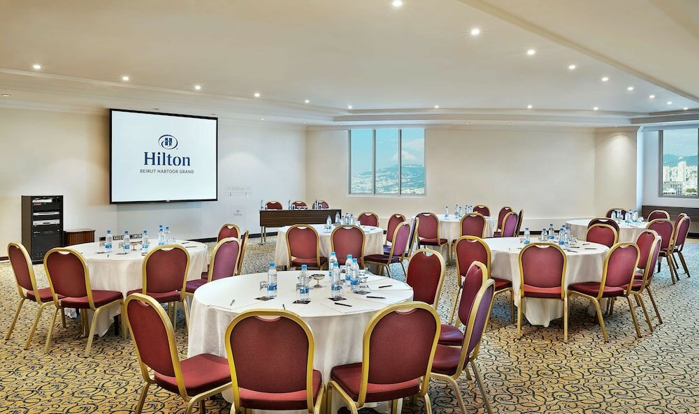 Фото Hilton Beirut Habtoor Grand
