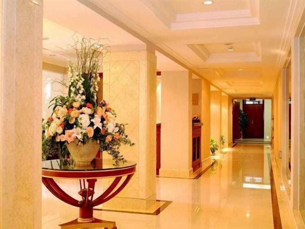 Фото Greentree Inn Jingan Xinzha Road
