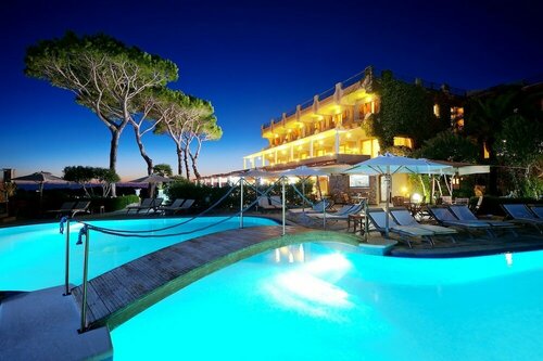 Гостиница San Montano Resort & SPA в Кампании
