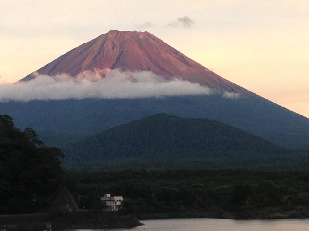 Фото Shoji Lake Hotel