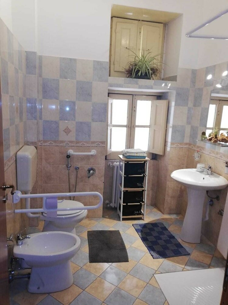 Фото Guglielmo Room's B&b