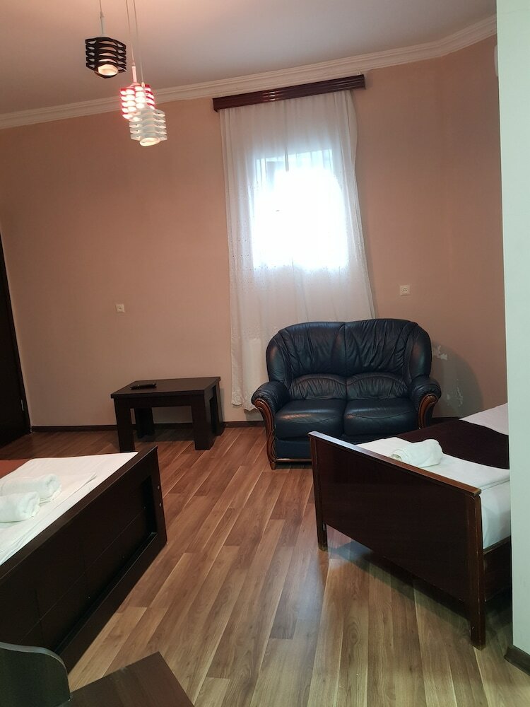 Фото Hotel Mariana