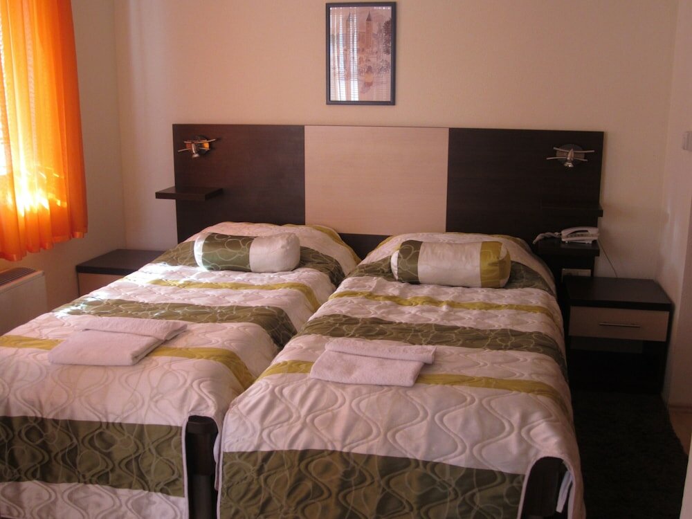 Фото Hotel Globtour Inn