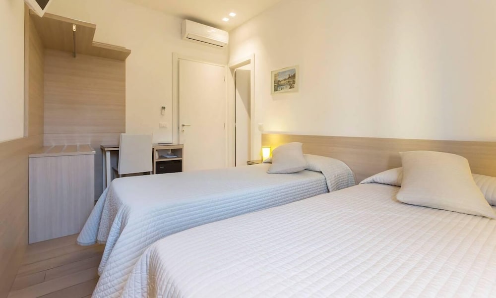 Фото Foresteria Rhodense VIA Italia