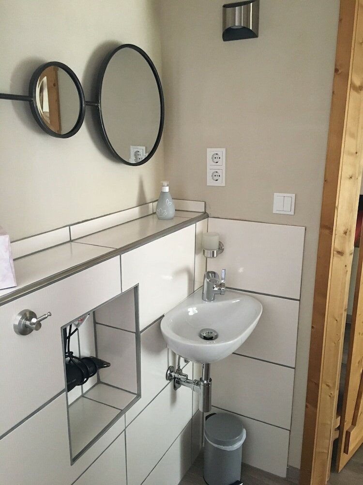 Фото Schmuckkästle am Hafen