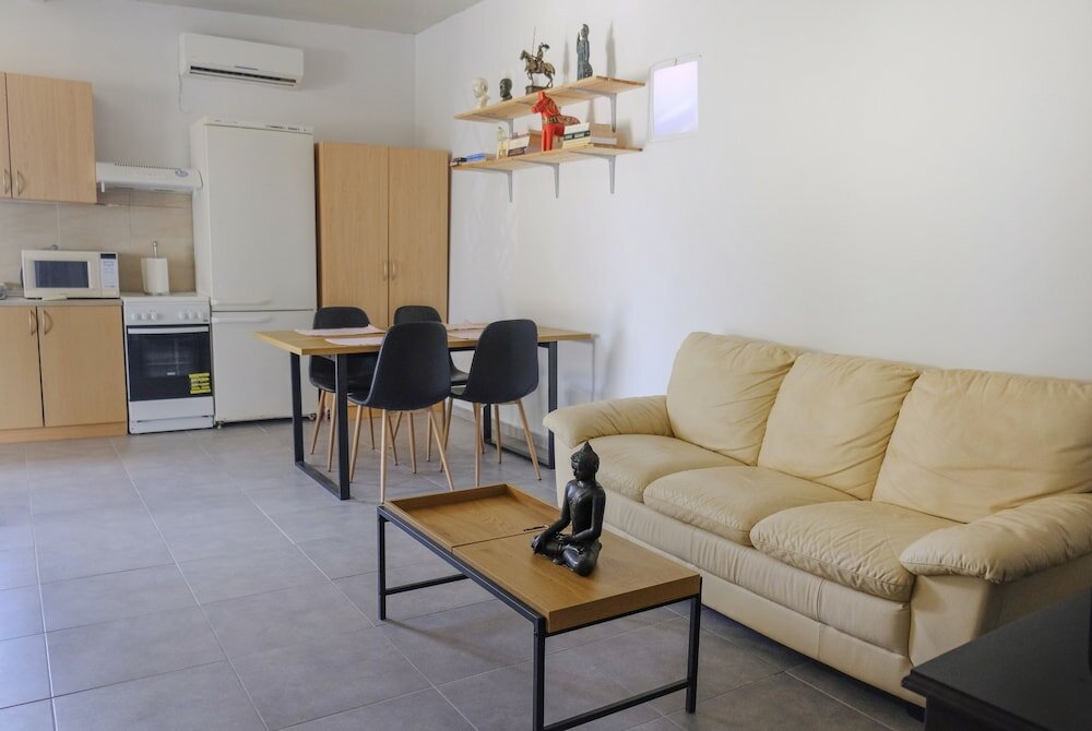 Фото House of Paradise in front of the golf court-sea