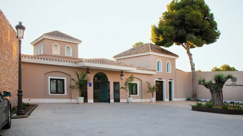 Гостиница Hotel Montepiedra