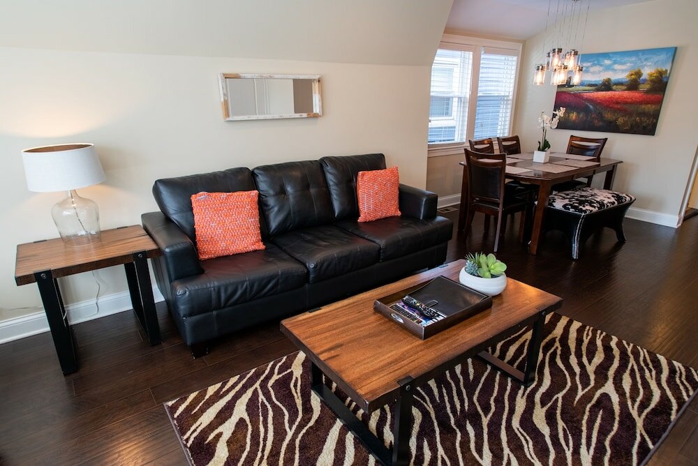 Фото Roscoe Village Guesthouse