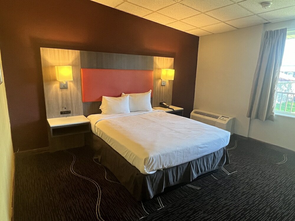 Фото Countryside Suites Kansas City Independence I-70e Sports Complex Hotel