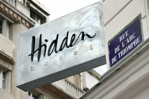 Гостиница Hidden Hotel в Париже