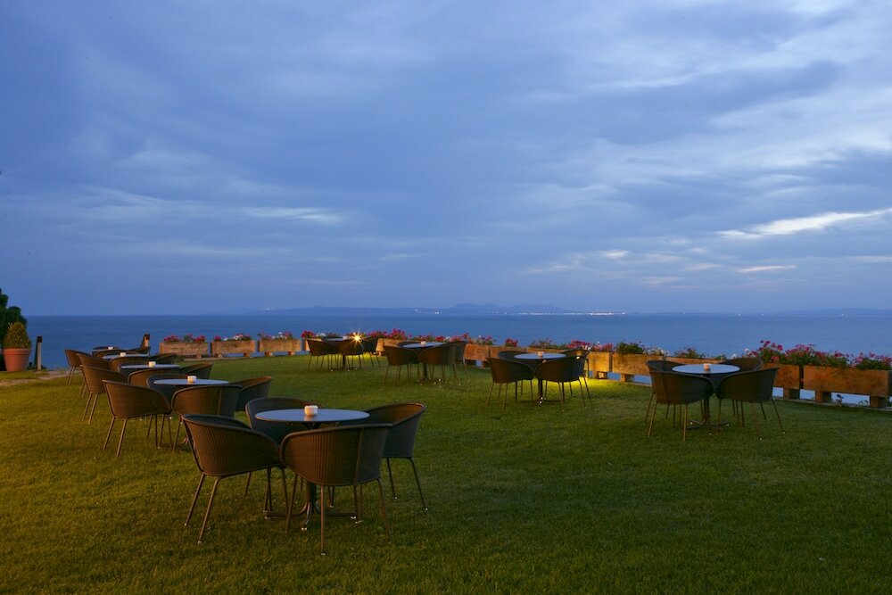 Фото Almadraba Park Hotel