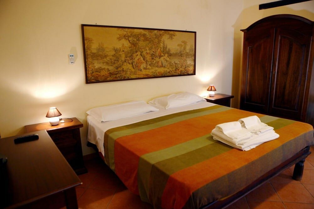 Фото Art Lincoln Palermo