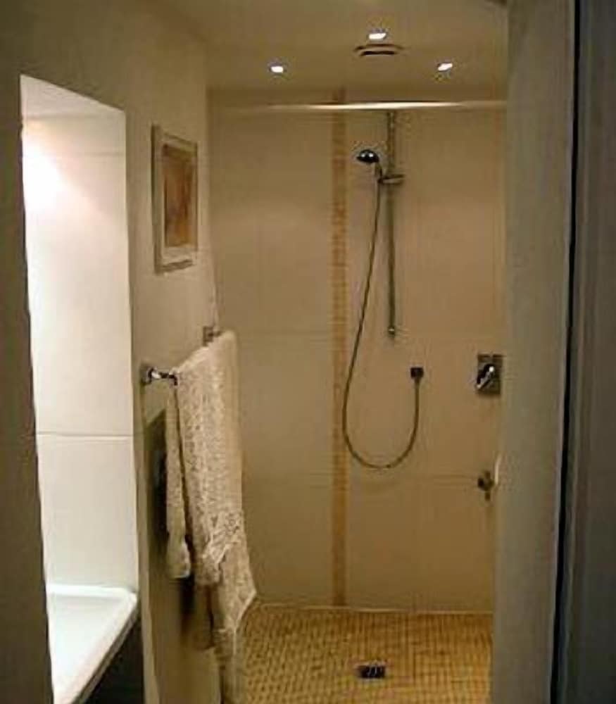 Фото Citypension Bonn