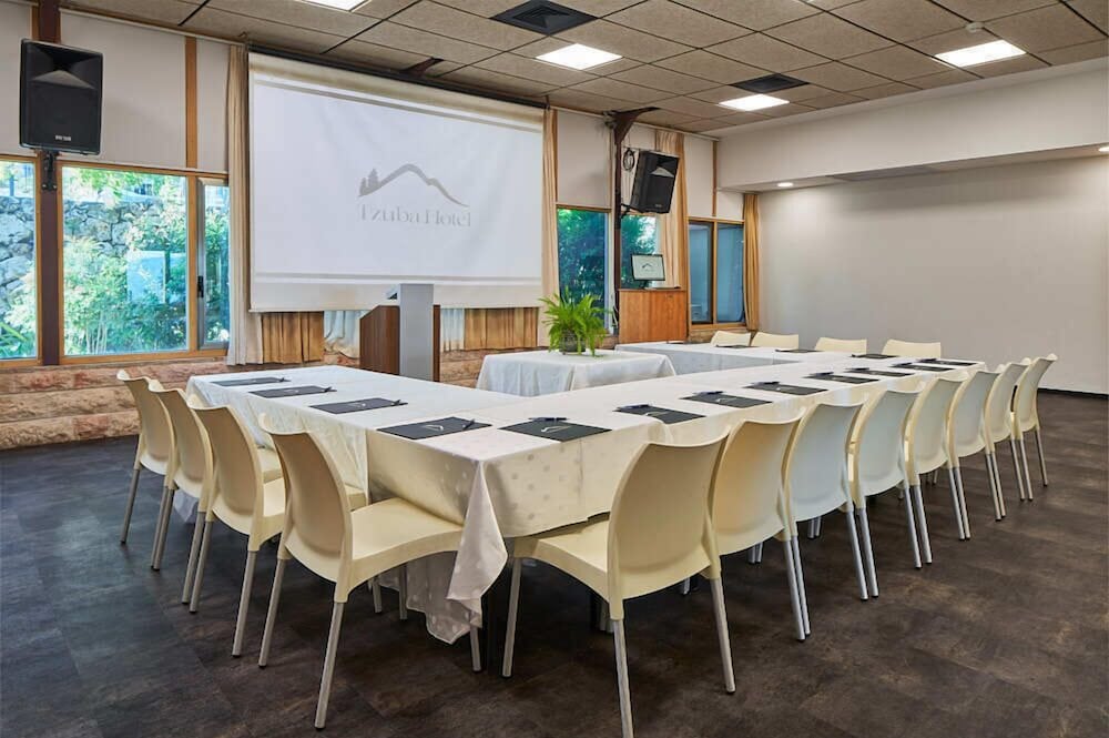 Фото Tzuba Hotel