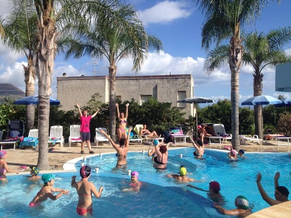 Фото Residence Hotel La Taverna