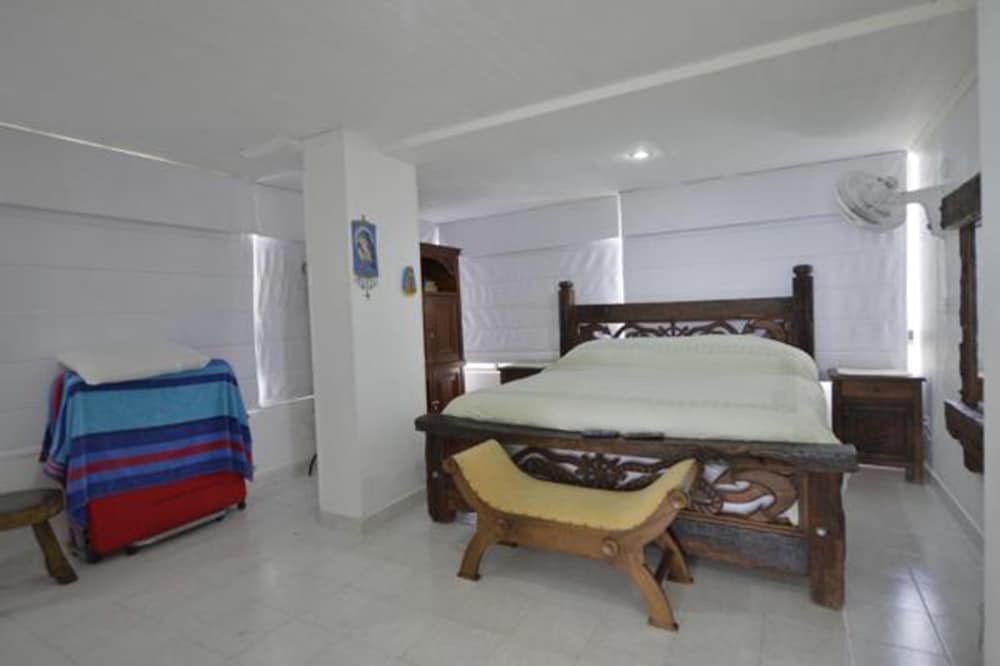 Фото Apartamentos Bahia Fragata