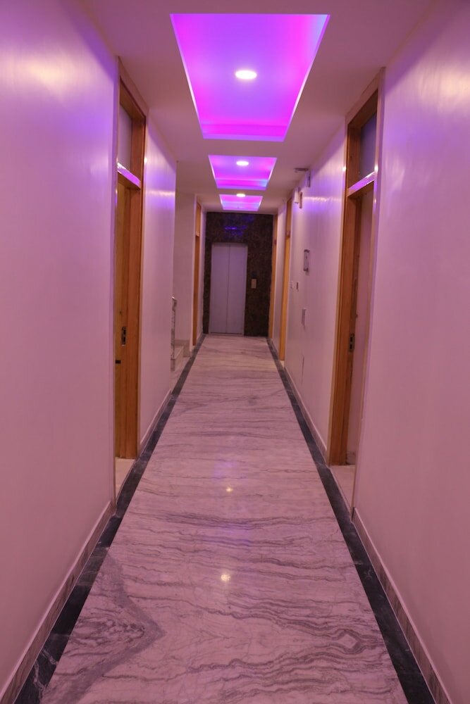 Фото Hotel Karlo Kastle by Sushant Travels