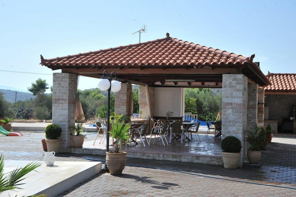 Фото Angelos Kandia Apartments