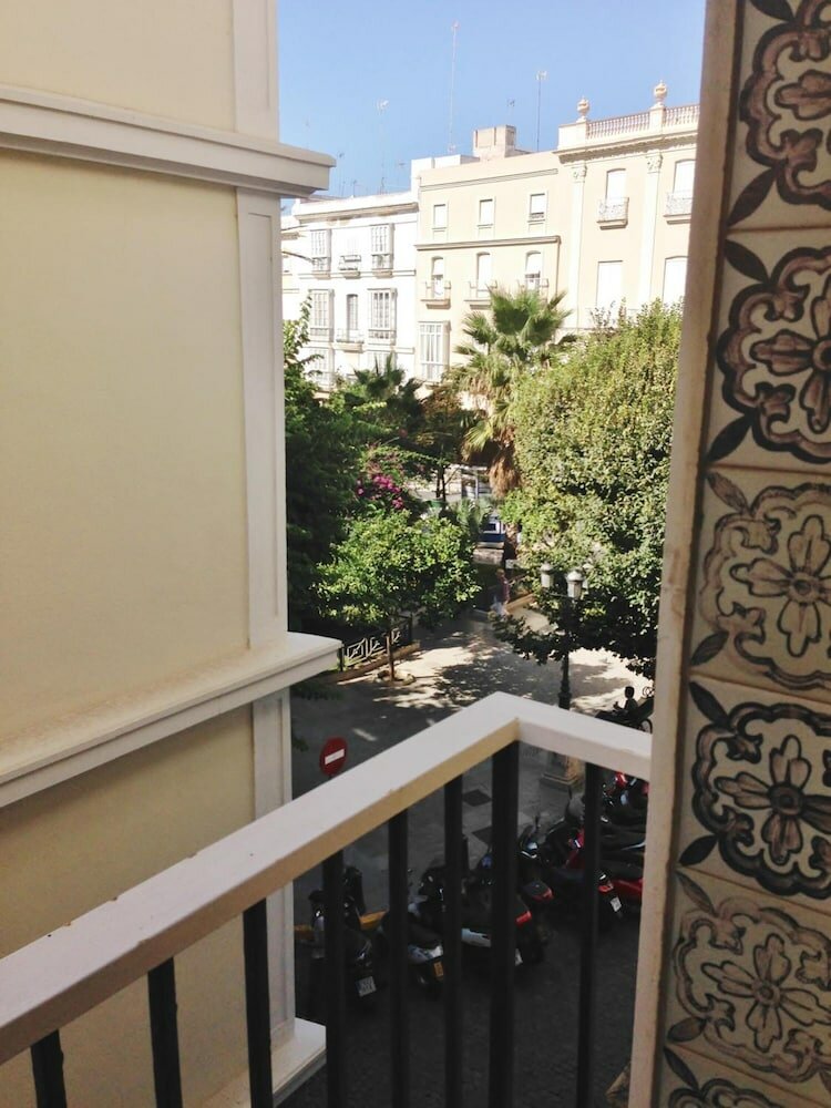 Фото Residencia de Estudiantes Cádiz Centro