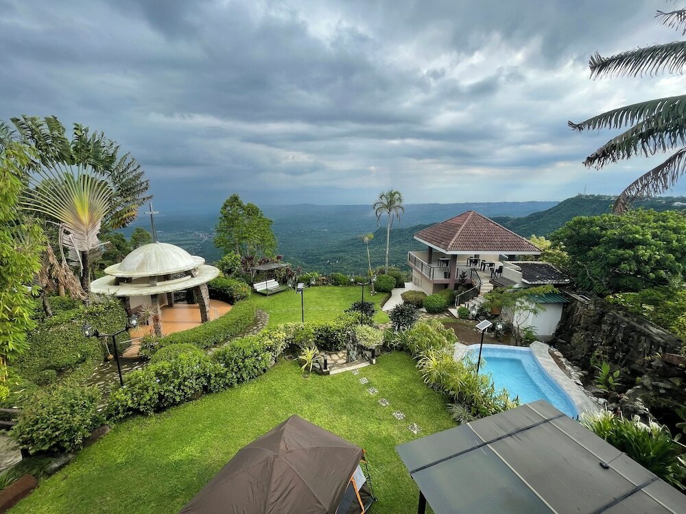 Фото The Lakeview Suites by Cocotel