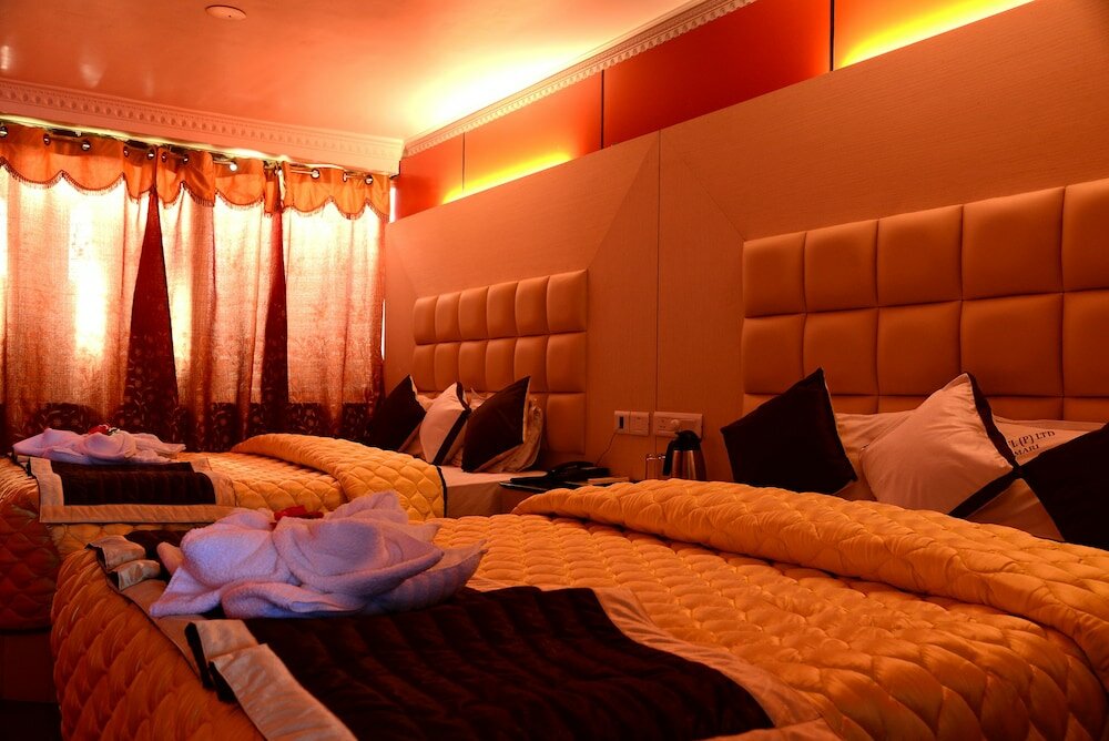 Фото Tri Sea Hotel