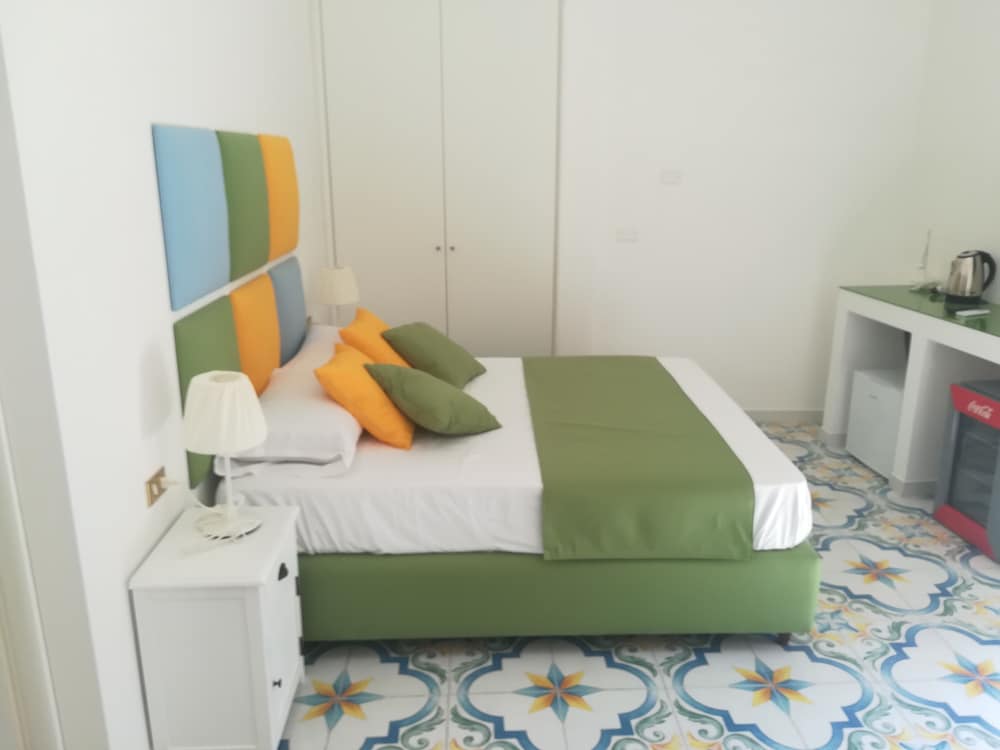 Фото Suite Napoli Riviera