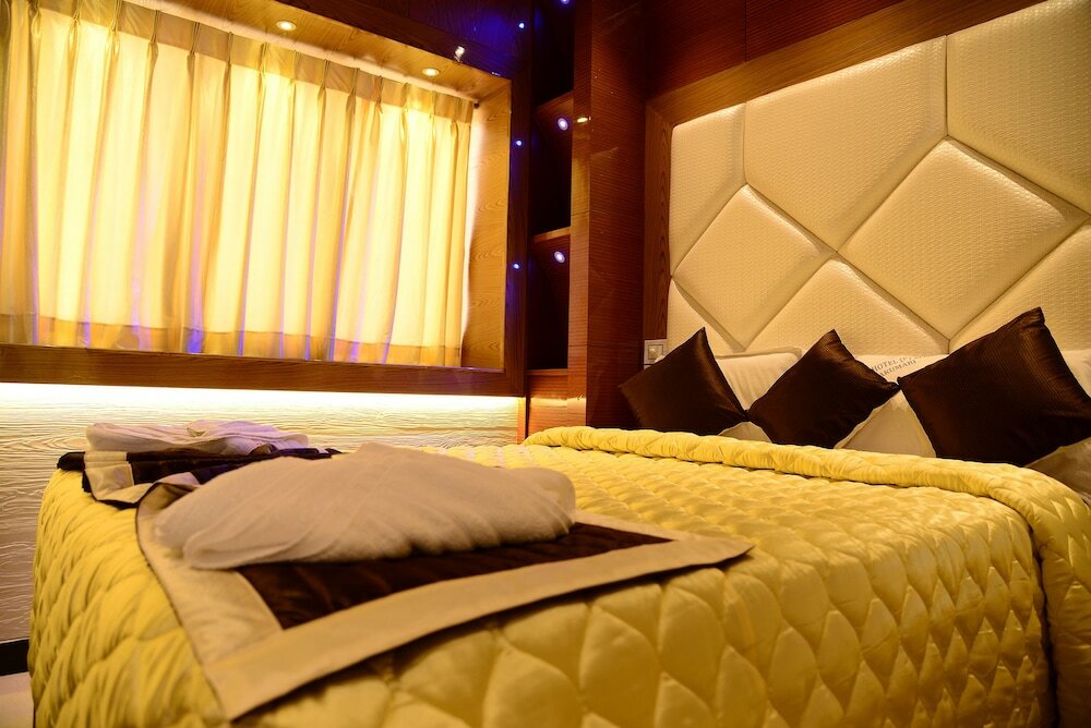 Фото Tri Sea Hotel