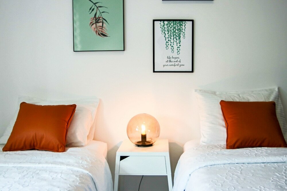 Фото Phaedrus Living: Seaside Luxury Flat Lighthouse 53