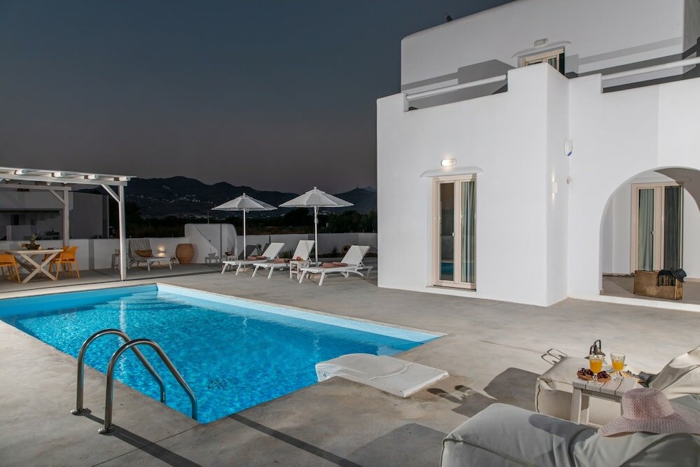 Фото Naxian Lounge Villas