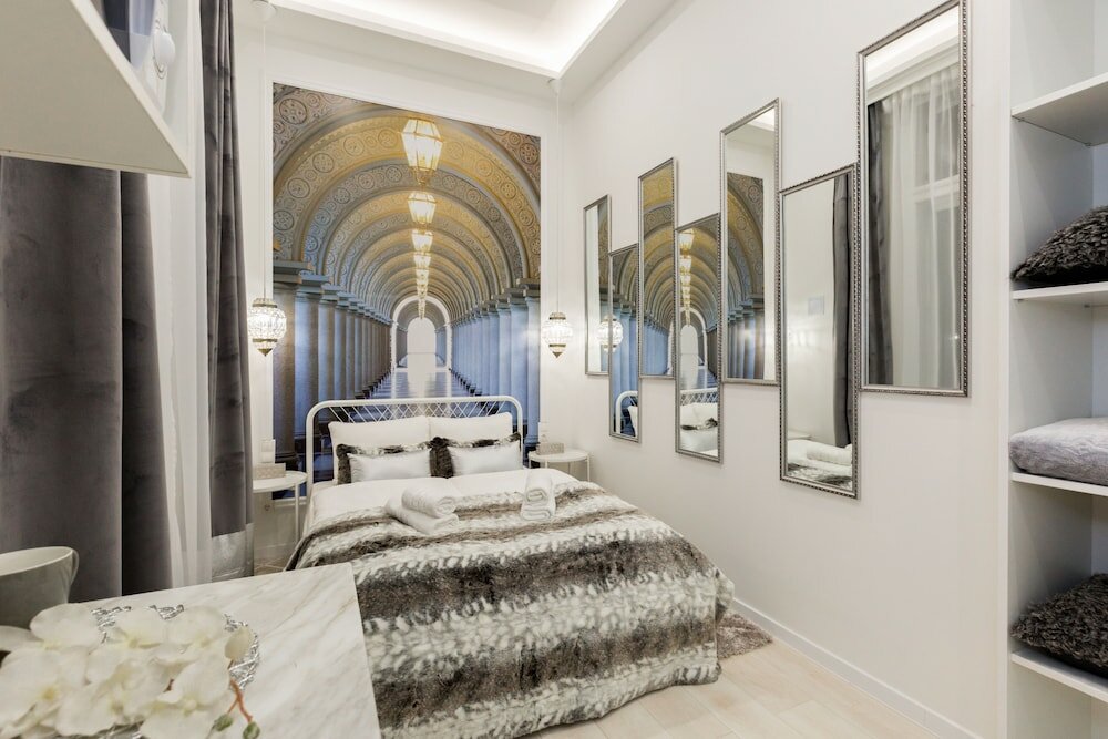 Фото Budapest Holidays Fashion