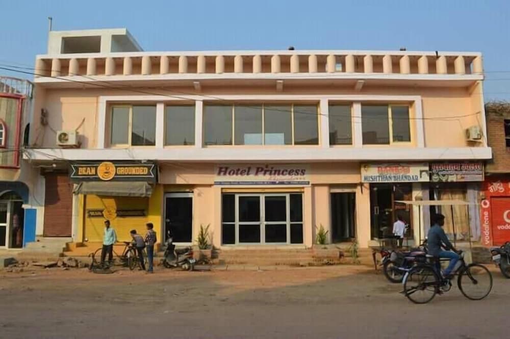 Фото отеля 1