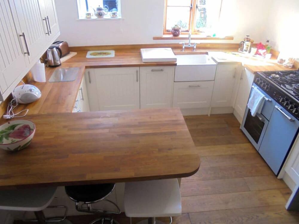 Фото Needles Cottages