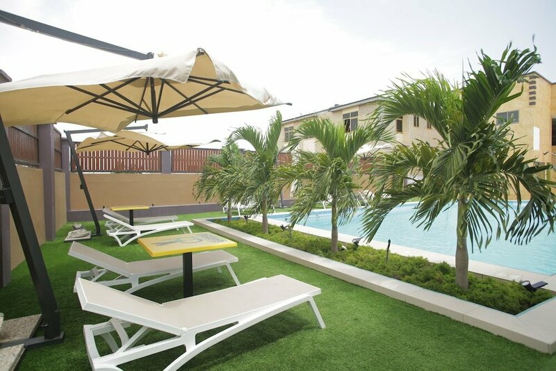 Гостиница Cocktail and Dreams Hotel