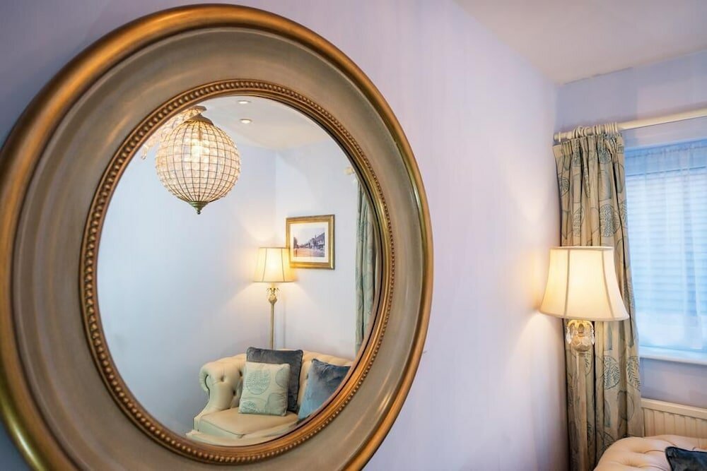 Фото Henley Hotel