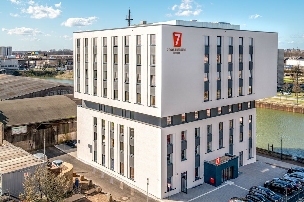 Фото Campanile Duisburg City