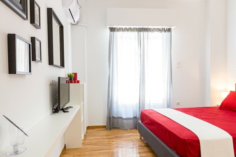 Фото Newly Renovated Stylish Urban Flat