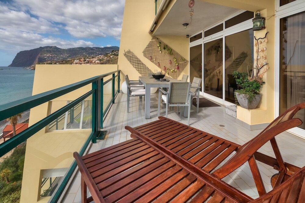 Фото Charming Paint House Apartment in Pestana