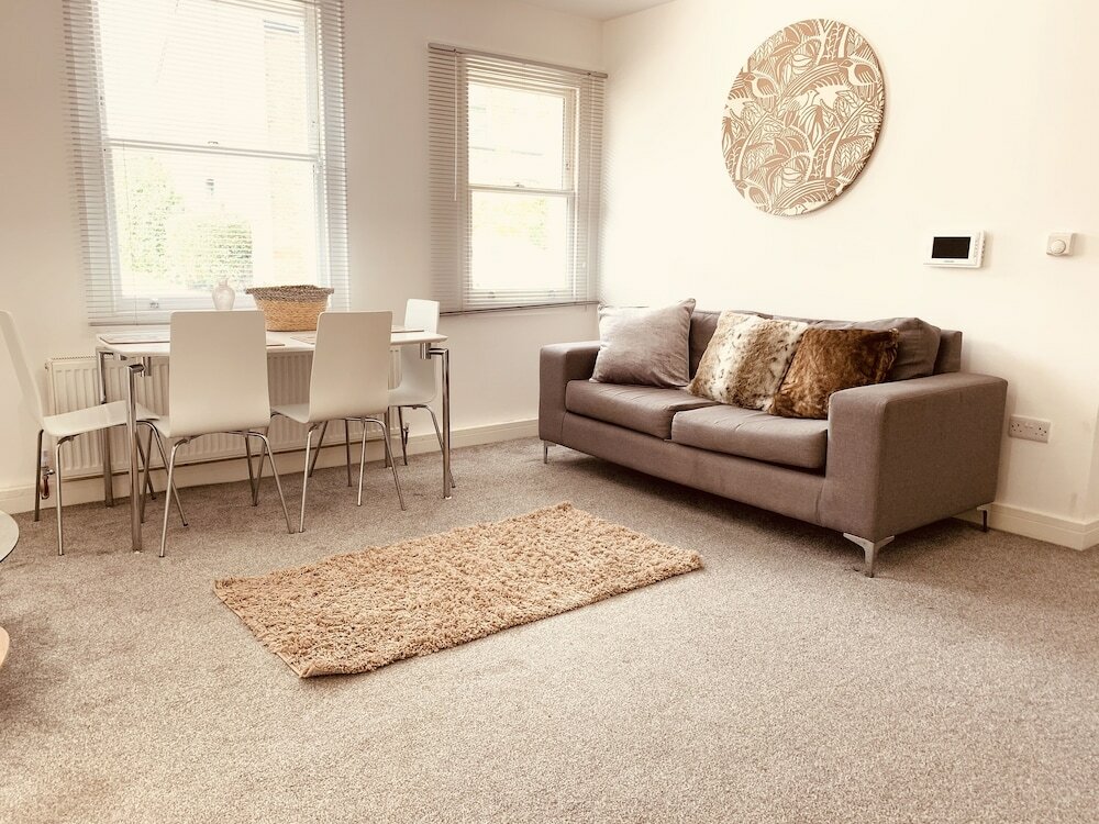 Фото Elthorne Luxury Apartments