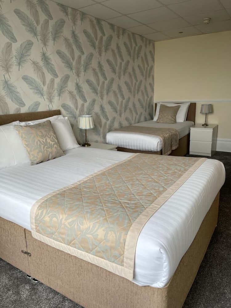 Фото The Craig-Y-Don Hotel