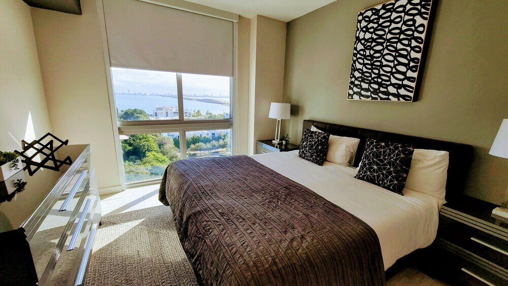 Фото Design District Bay View Cielo Stays