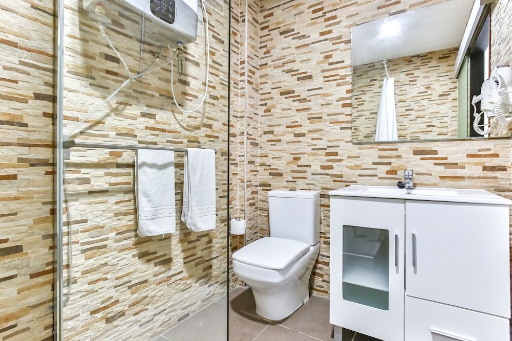 Фото Laramond Barcelona Rooms