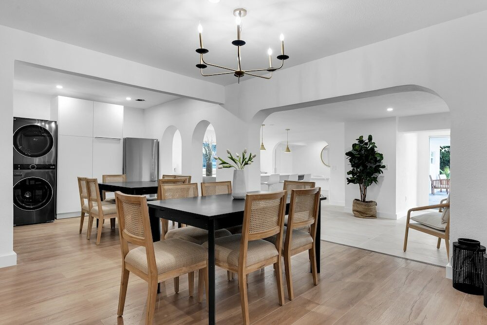 Фото Deluxe Coral Park 5bd Brand New Villa