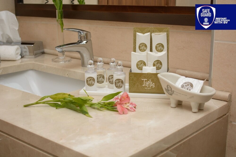 Фото Tiflis Palace