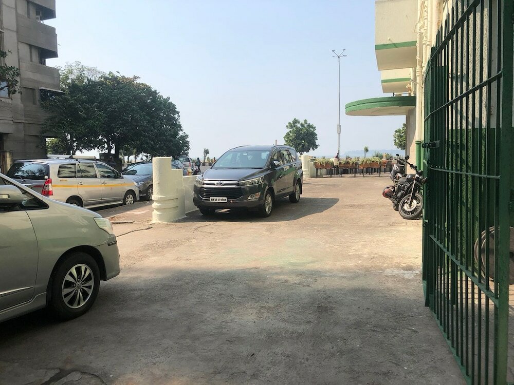 Фото Sea Green South Hotel