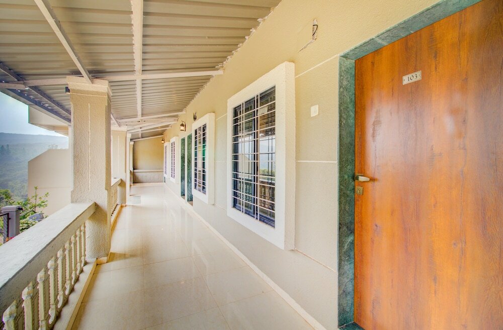 Фото Hirkani Garden & Resort